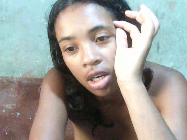 TriciaBella webcam