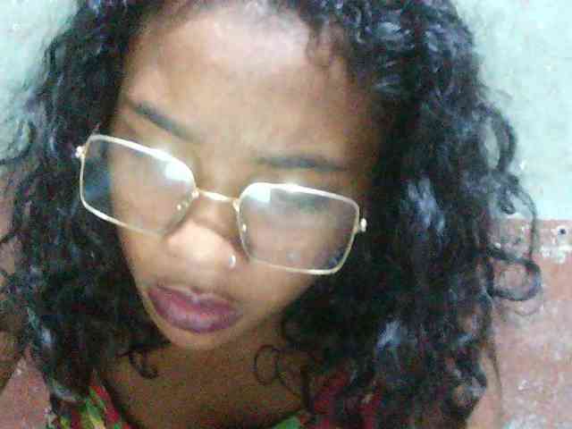 TriciaBella webcam