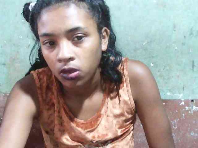 TriciaBella webcam