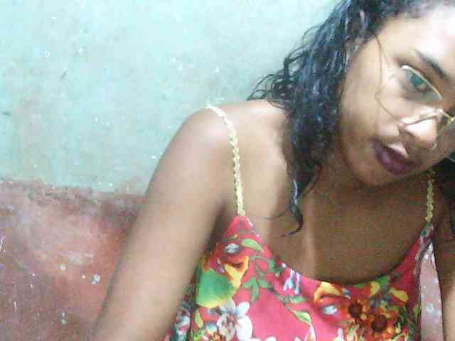 TriciaBella webcam