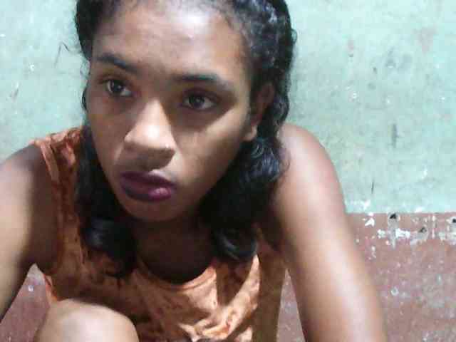 TriciaBella webcam