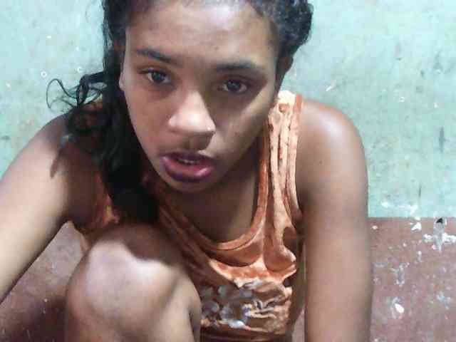 TriciaBella webcam