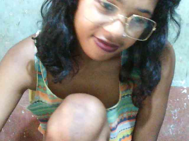 TriciaBella webcam