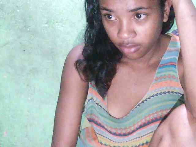 TriciaBella webcam