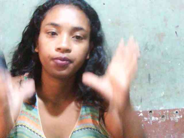 TriciaBella webcam