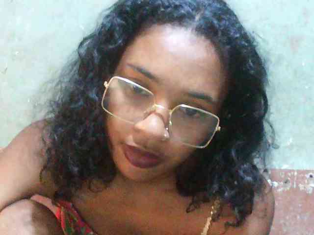 TriciaBella webcam