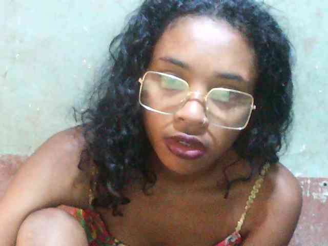 TriciaBella webcam