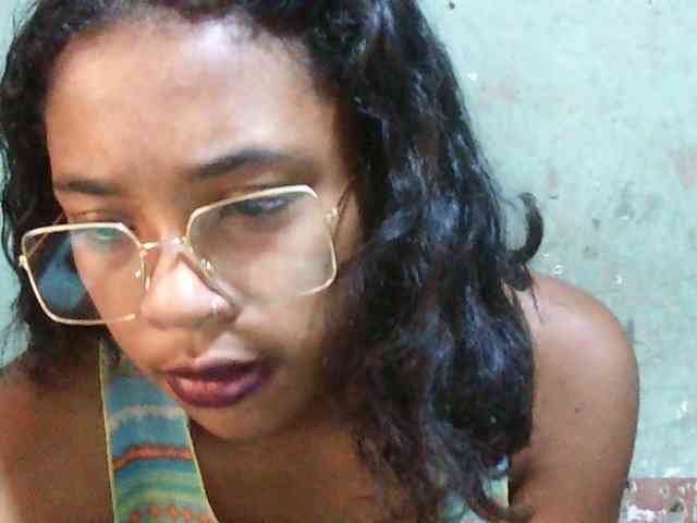 TriciaBella webcam