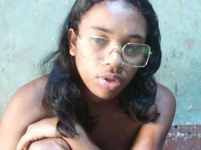 TriciaBella webcam