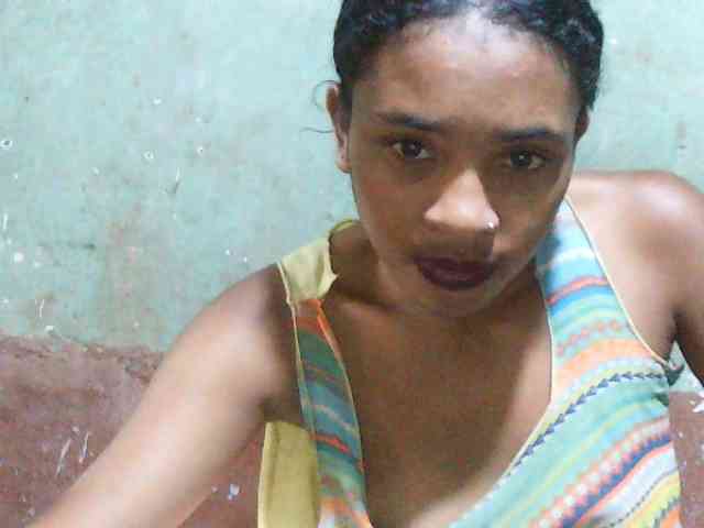 TriciaBella webcam