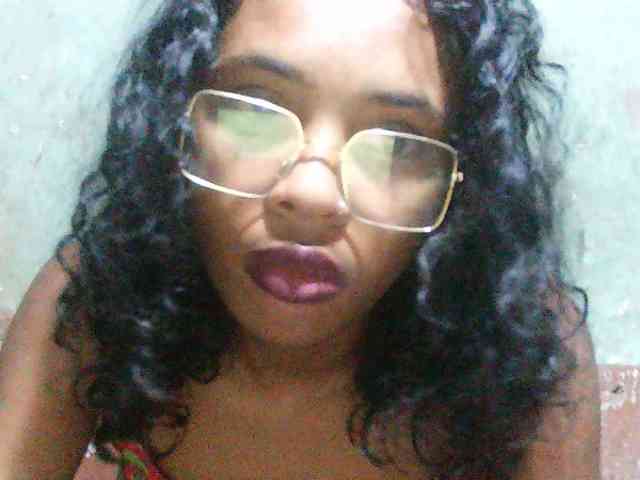 TriciaBella webcam