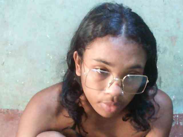 TriciaBella webcam