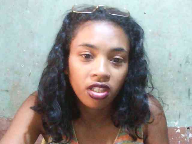 TriciaBella webcam