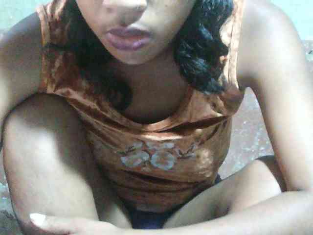 TriciaBella webcam