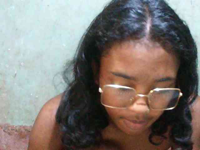 TriciaBella webcam