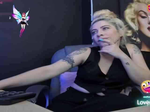 viktoria-davis webcam