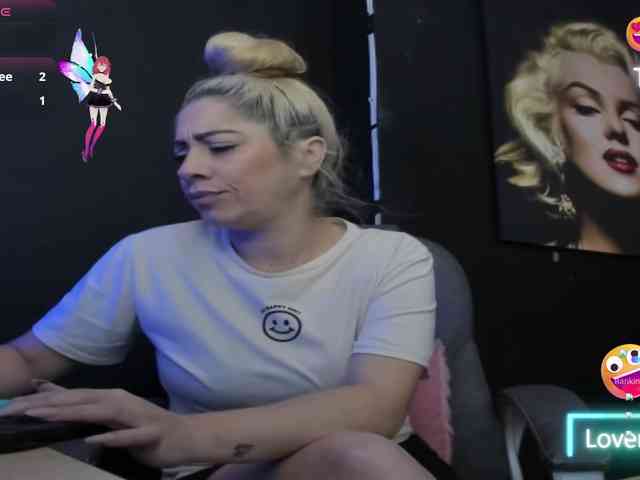 viktoria-davis webcam