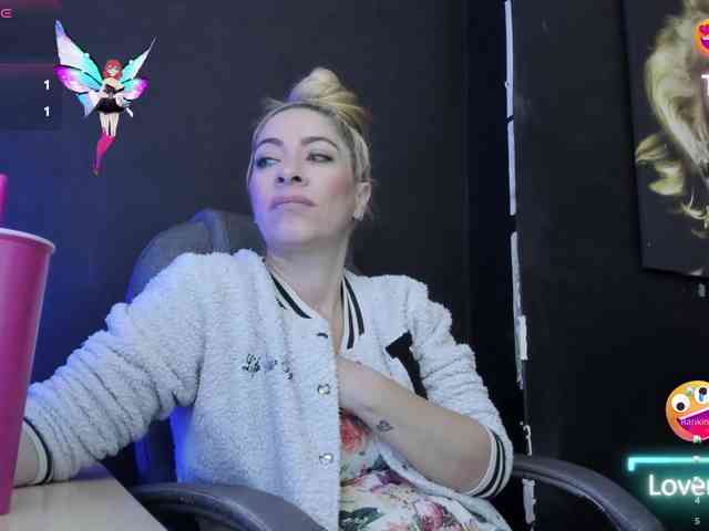 viktoria-davis webcam