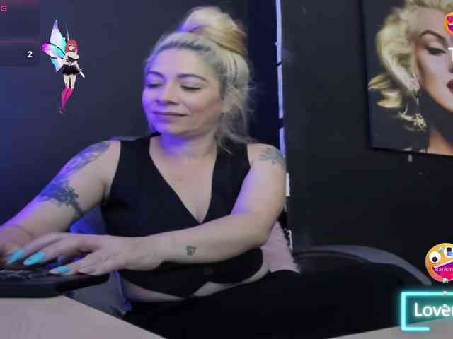 viktoria-davis webcam