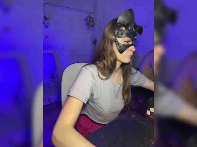 cutemilana_sw webcam