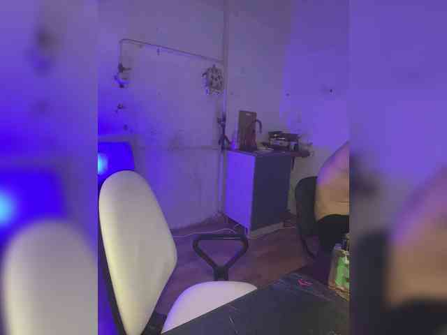 cutemilana_sw webcam