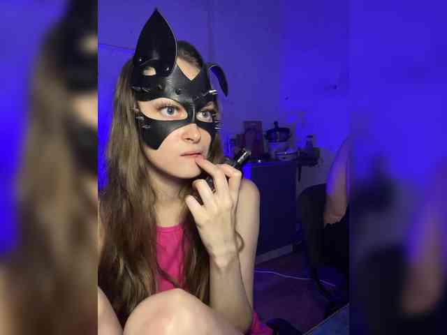 cutemilana_sw webcam