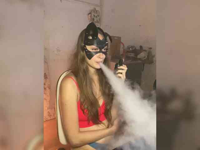 cutemilana_sw webcam