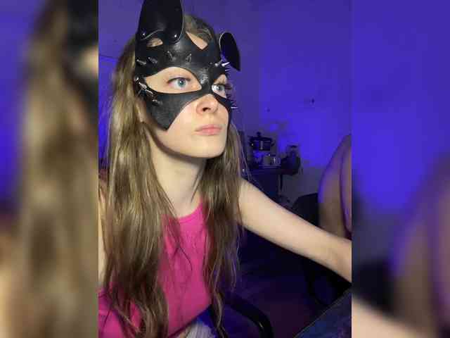 cutemilana_sw webcam