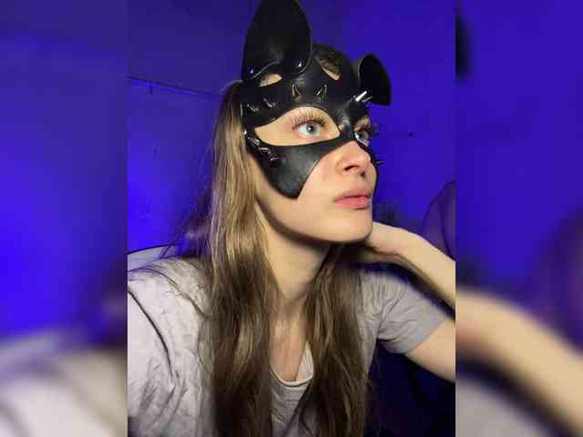 cutemilana_sw webcam