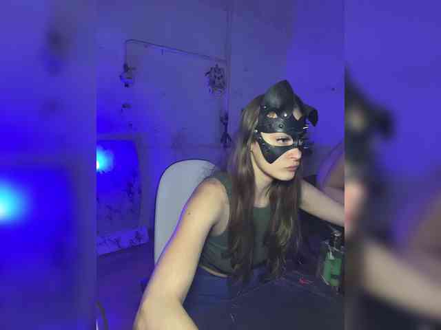 cutemilana_sw webcam