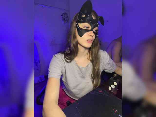 cutemilana_sw webcam