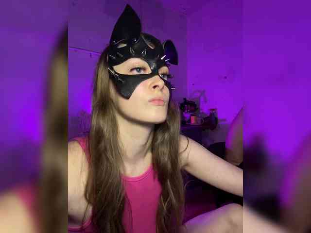 cutemilana_sw webcam
