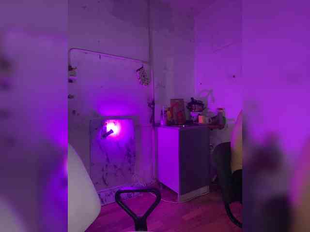cutemilana_sw webcam