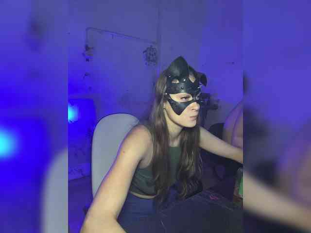 cutemilana_sw webcam