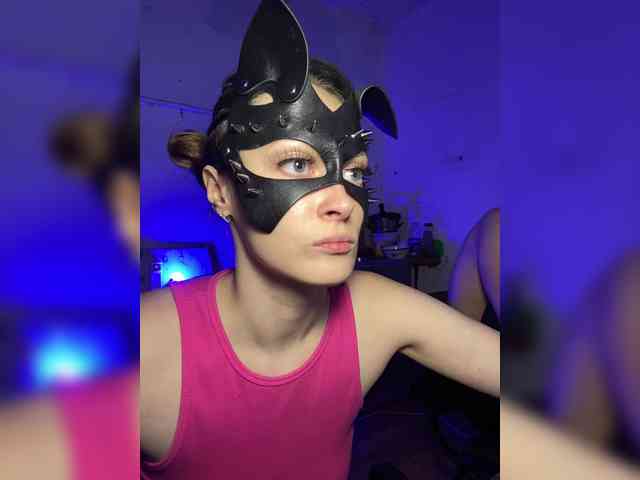 cutemilana_sw webcam