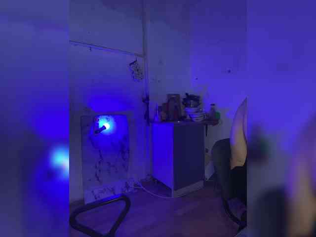 cutemilana_sw webcam