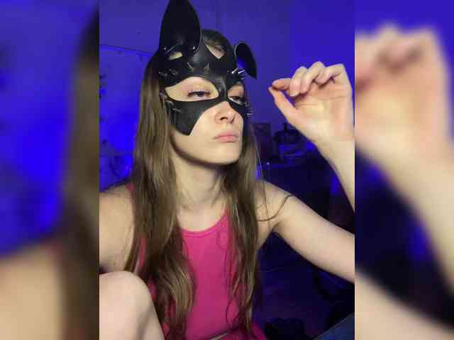 cutemilana_sw webcam