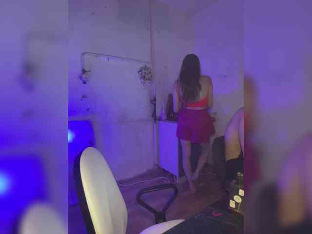 cutemilana_sw webcam