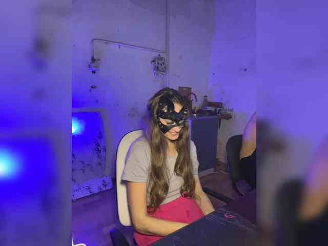 cutemilana_sw webcam