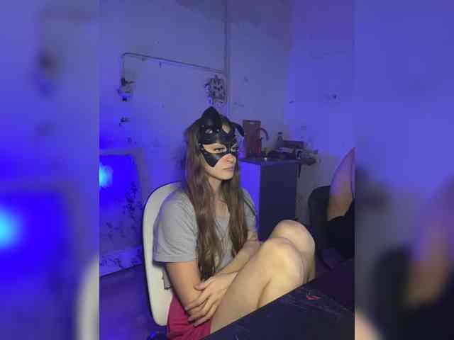 cutemilana_sw webcam
