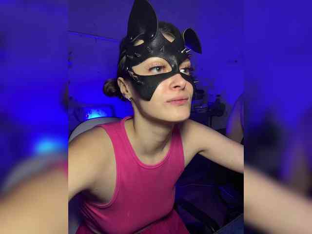 cutemilana_sw webcam
