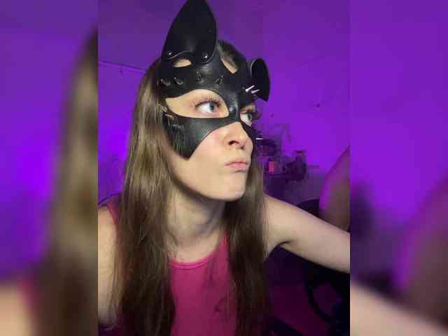 cutemilana_sw webcam