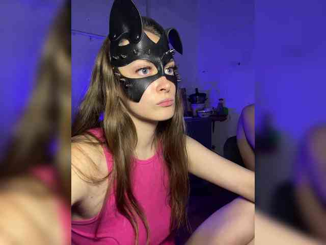 cutemilana_sw webcam
