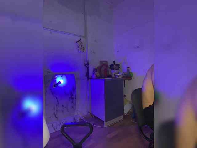 cutemilana_sw webcam