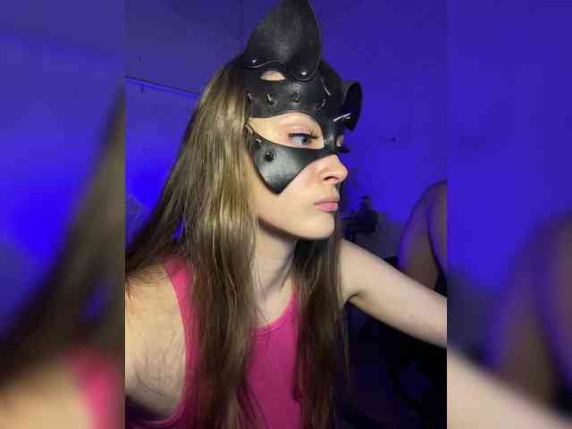 cutemilana_sw webcam