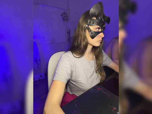 cutemilana_sw webcam
