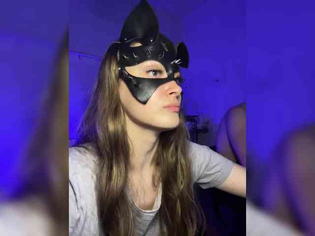 cutemilana_sw webcam