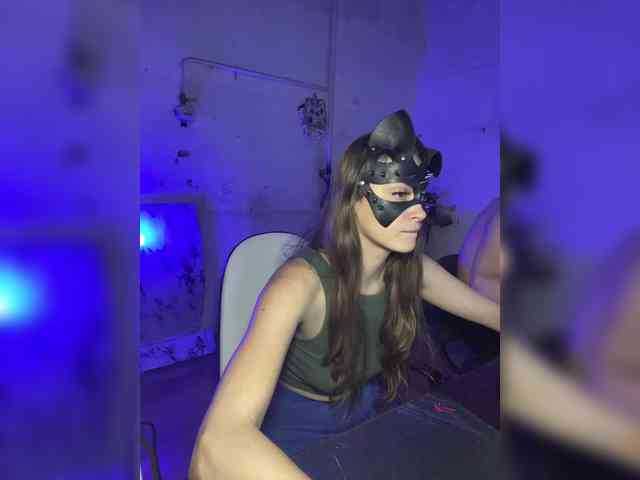 cutemilana_sw webcam