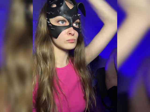 cutemilana_sw webcam