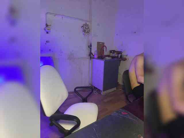 cutemilana_sw webcam